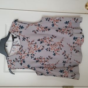 Banana Republic Petite Ladies Sleeveless Top